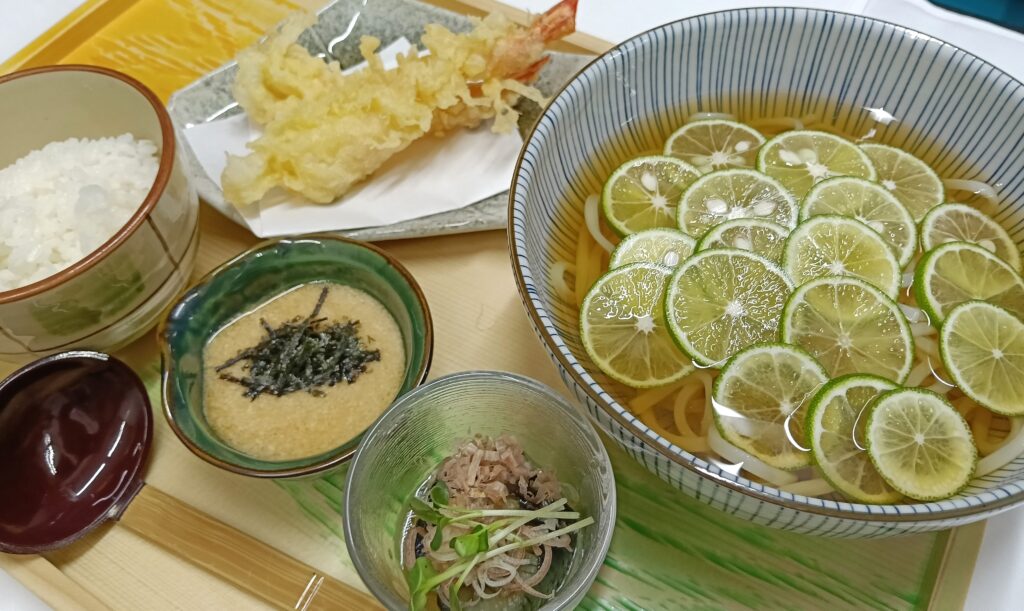 すだちうどん